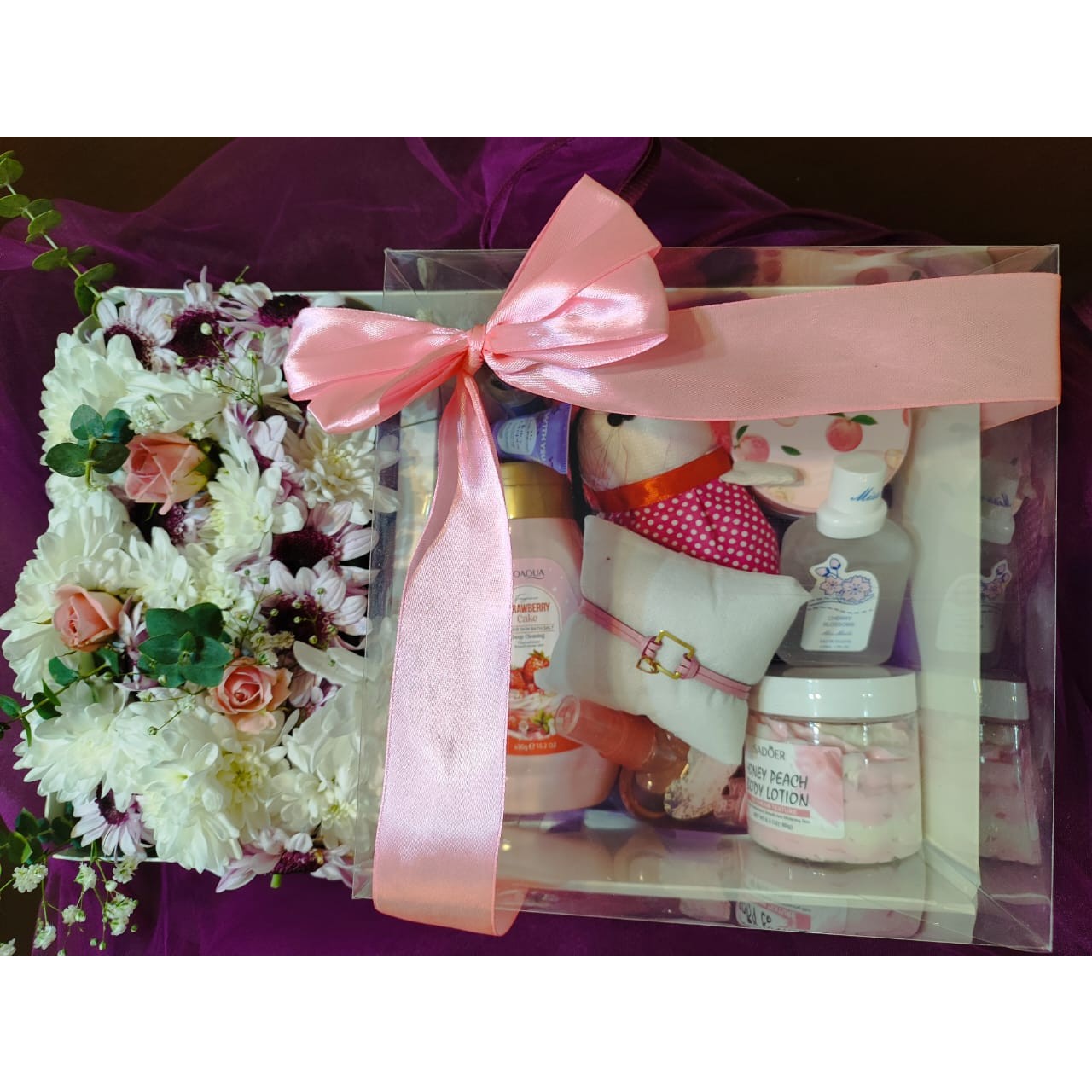پک هدیه بهداشتی مناسبتی مناسب برای بانوان و دختران